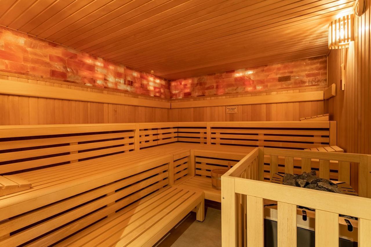 Ringhotel Warnemuender Hof รอสต็อค ภายนอก รูปภาพ