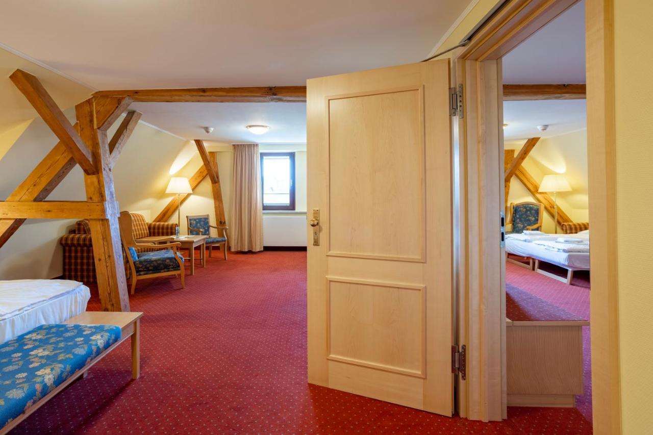 Ringhotel Warnemuender Hof รอสต็อค ภายนอก รูปภาพ
