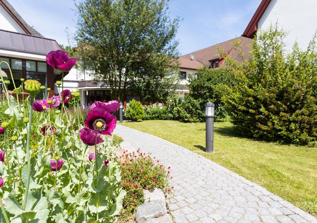 Ringhotel Warnemuender Hof รอสต็อค ภายนอก รูปภาพ